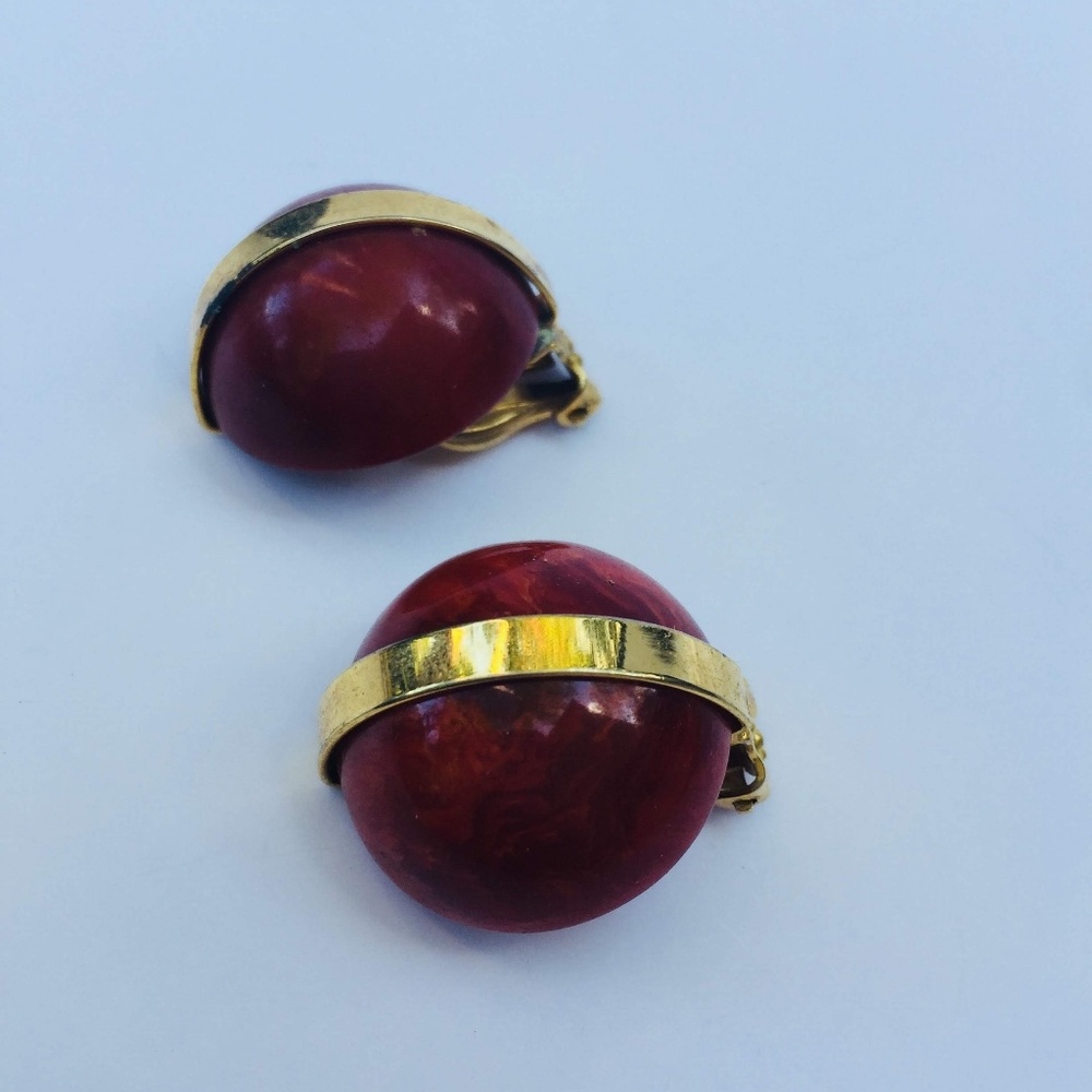 Vintage clipon earrings